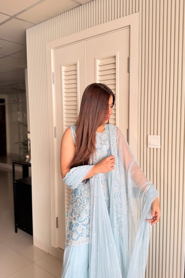 03211D28-2851-41B2-B708-31A5FAEC64FD